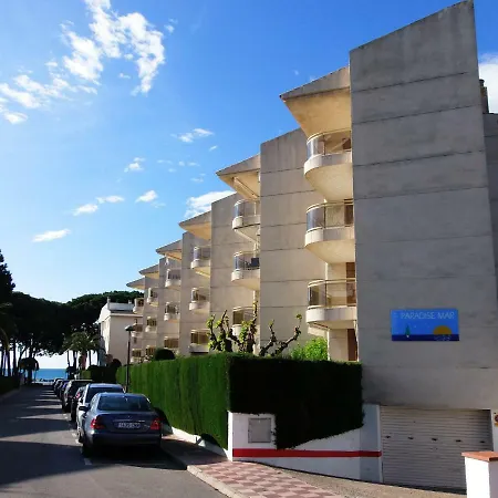 100m2 Big Private Garden And Pool/ 100m2 Gran Jardin Privado Y Piscina / Acogedor En Zona Tranquila Y Agradable 아파트