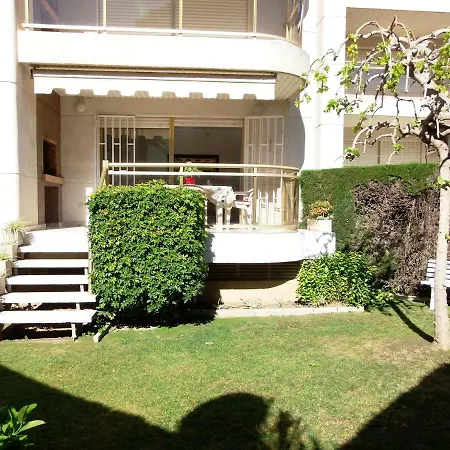 Gran Apartamento: Oasis Privado Con Jardín Y Piscina Apartment