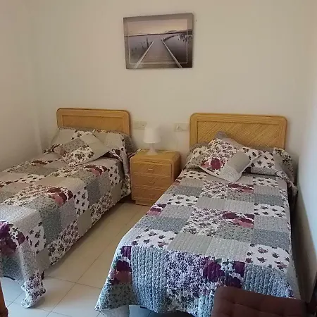 Apartment Gran Apartamento: Oasis Privado Con Jardín Y Piscina